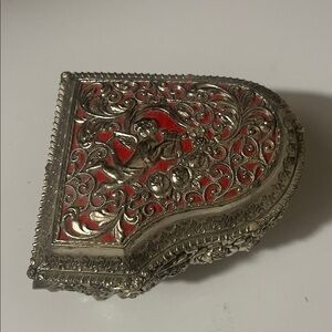 Elegant Silver and Red Jewelry Box/Music box